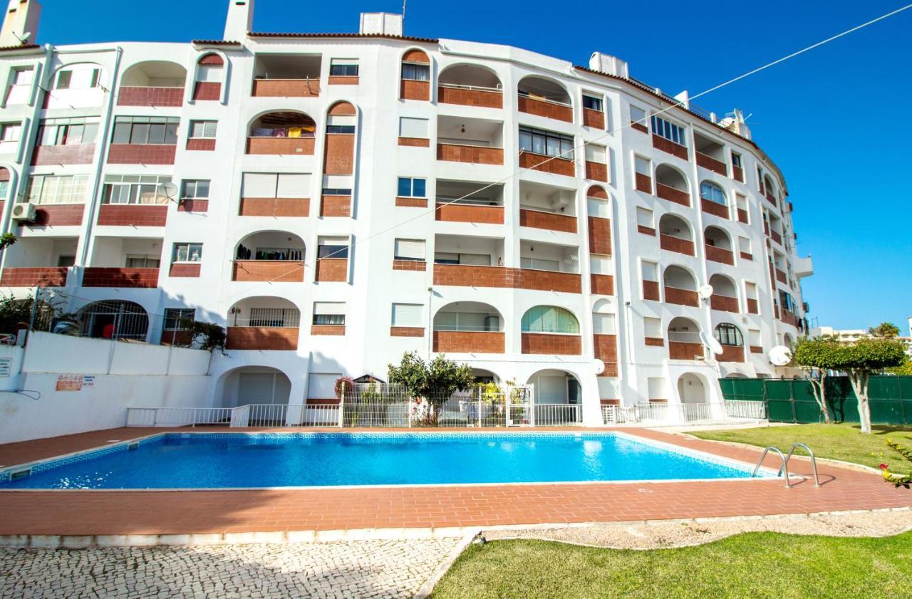 Ocean View Apartment - Pool And Sea View & Albufeira Center ภายนอก รูปภาพ